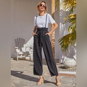 SHEIN LUNE Solid Slant Pocket Belted Suspender Pants